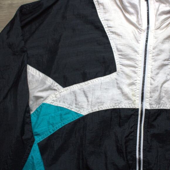 VINTAGE Nike Women Jacket L International Retro Windbreaker Logo 90s - Picture 3 of 5